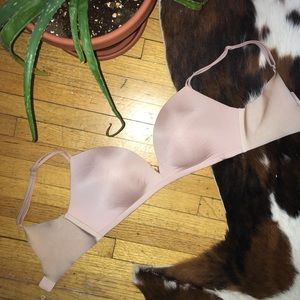 Padded wireless Victoria’s Secret bra